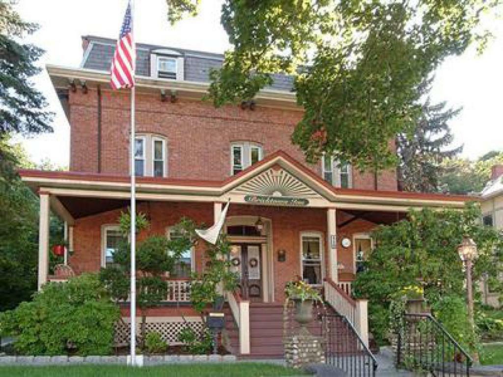 Hvilke hoteller er tættest på Westchester County Lufthavn? Haverstraw Eksteriør billede
